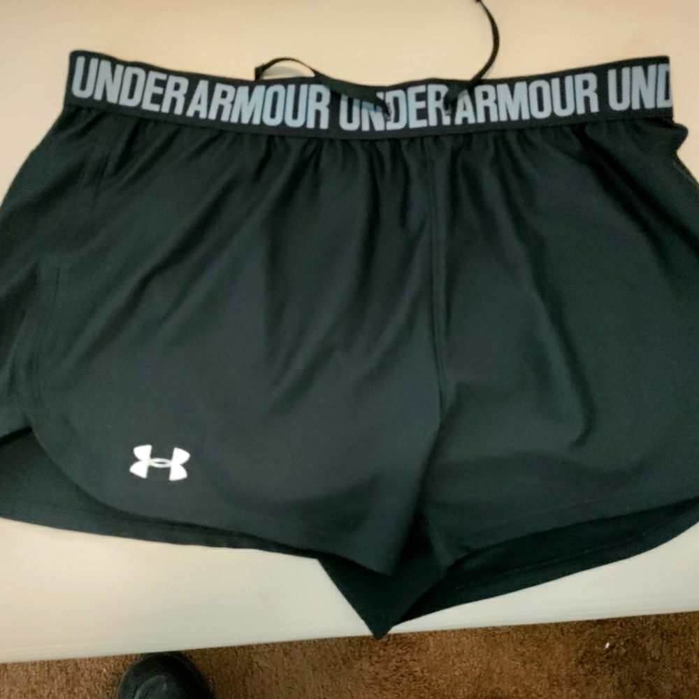 Men's under armour lounge shorts M